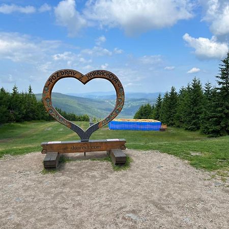 U Jelena Harrachov - Rodinny Apartman U Lesa S Garazi Exteriér fotografie