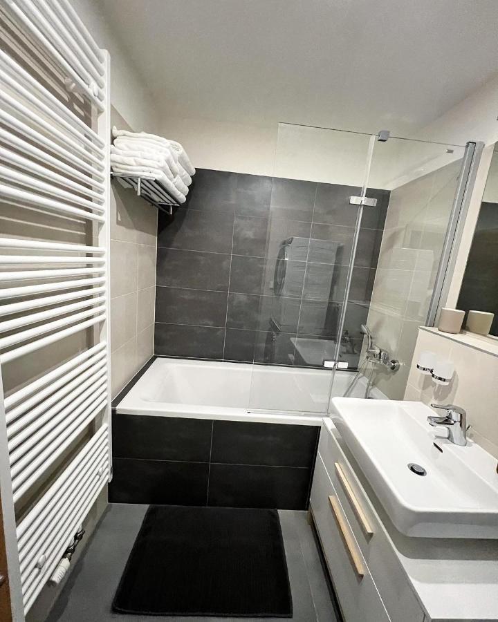 U Jelena Harrachov - Rodinny Apartman U Lesa S Garazi Exteriér fotografie